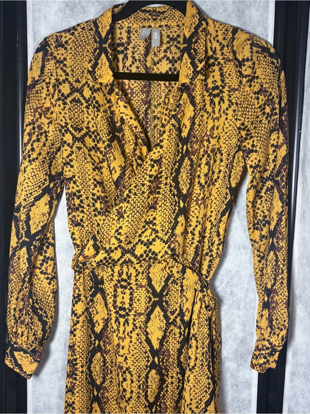 ASOS Yellow Snake Print Wrap Dress Size 4 Long Sleeve Mini Women’s